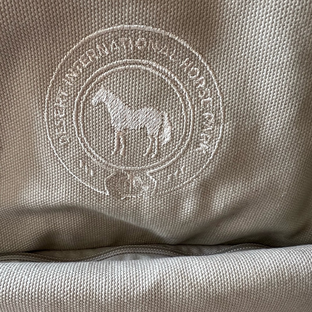 Lo & Sons Cream Travel Bag - Picture 4 of 9
